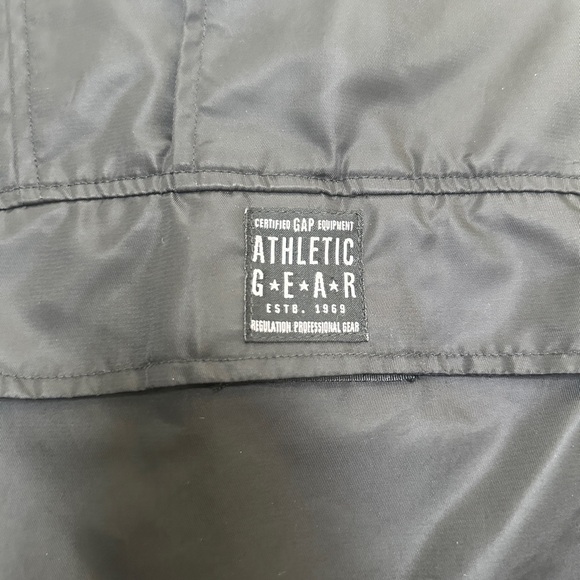 Gap Athletic Gear Windbreaker, Size XL - Picture 4 of 9